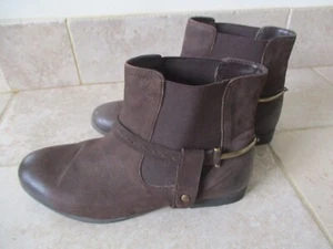 MANTARAY Ladies Brown Faux Nubuck Leather Flat Ankle Boots size 7 UK - 40 EU - Picture 1 of 9