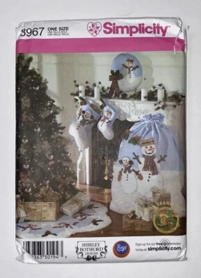 3967 UNCUT ‘Simplicity’ SEWING Pattern - ‘Christmas Decorations’ - Image 1 of 3