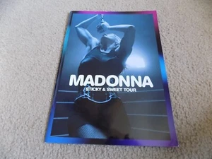 Madonna Sticky & Sweet Tour Offizielles Konzertprogramm Welttournee Fotobuch 2009 - Bild 1 von 3