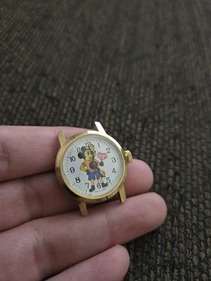 Часы Disney Mickey Mouse Love гонконгские заводные винтажные | нуждаются в аккумуляторе и ремешке - Изображение 1 из 4