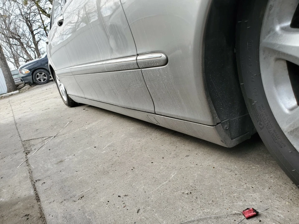 2003-04-05-2006 MERCEDES-BENZ W220 S430 S500 RIGHT PASSENGER SIDE SKIRT SILVER  - Imagem 1 de 1