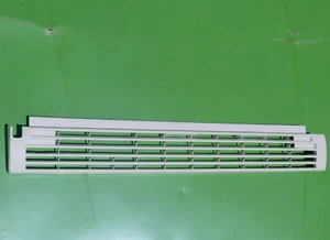 WHIRLPOOL REFRIGERATOR TOE KICK GRILL PANEL WHITE TRIM 2198469 FSP - Picture 1 of 14