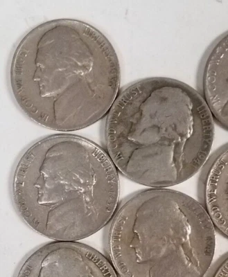 1923859M8404 LOTE DE 4 MONEDAS DE 5 CENTAVOS JEFFERSON NICKELS 1938-59 ¡66+ AÑOS DE ANTIGÜEDAD!! Foto 1 de 4