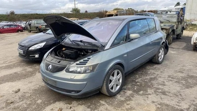 Calculateur moteur RENAULT AVANTIME 8200211711 - Photo 1/4