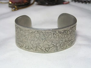 ...Vintage Salisbury Zinn Dezember Blumen & Blätter Armreif Armband... - Bild 1 von 9