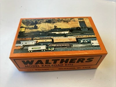WALTHERS O Gauge/Scale  Car Trucks - Image 1 of 3