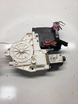 Passenger Power Window Motor Front Without Memory Fits 12-15 PASSAT 1387497 - Image 1 of 4