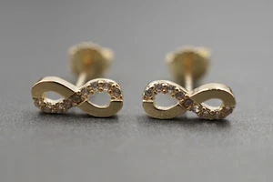 10K massive Gelbgold 10 x 4 kleine Infinity CZ Ohrstecker.  - Bild 1 von 10