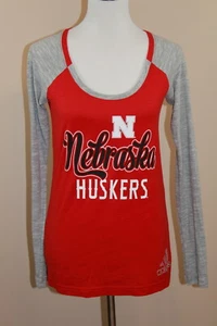 Neu mit Etikett Nebraska Cornhusker Adidas L/S Damenshirt rot/grau SMALL NCAA (302) - Bild 1 von 9