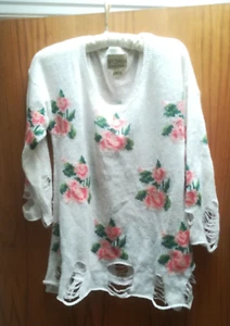 Wildfox 'White Label' Fine Knit Jumper - White with Pink flowers - Picture 1 of 8