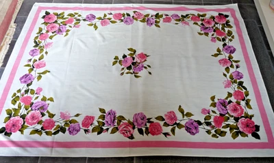 Vintage/Retro Style Tablecloth white with Pink Rose & Leaves Design 169 x 122cm - Image 1 of 4