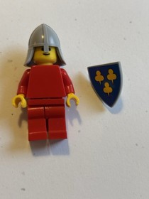 Used (Great) LEGO Castle Knight Red Minifigure + Shield (cas088) - Set 6075