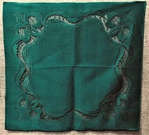 Lace Napkins Two 17" x 17" Green Ribbon and Bows Dining Room Christmas Party - Picture 1 of 4
