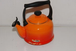 Le Creuset Orange Enameled Teapot/Tea Kettle - 2.2 Quarts/2.1 Liters - Picture 1 of 5