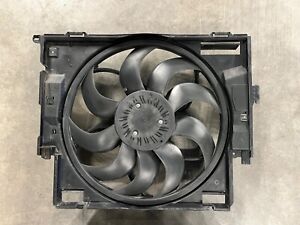 F87 M2 Johnson Gate cooling fan. Engine Cooling Fan Assembly - BMW (17427640513)