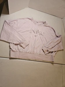 Nike Femme Velour Logo Women's Crew Neck Pullover Sweatshirt Haze Pink Purple - Picture 1 of 8