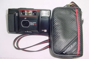 Yashica T AF 35mm Film Point & Shoot Camera Carl Zeiss 35/3.5 Tessar Lens - Picture 1 of 6