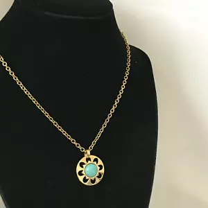 HIGH END *RARE* VINTAGE GOLD TONE TURQUOISE COLOR FLORAL DISC PENDANT NECKLACE!! - Picture 1 of 1