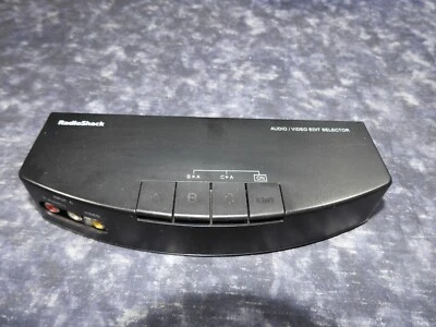 Radio Shack Stereo Audio/Video Selector/Editor (3 Input / 2 Output) No. 15-1587 - Image 1 of 4
