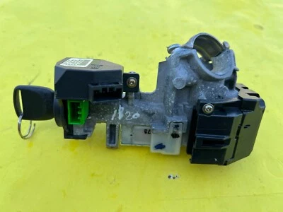 2005-06 HONDA ODYSSEY STEERING IGNITION SWITCH LOCK WITH KEY OEM 39730SDAA110M1 - Image 1 of 4