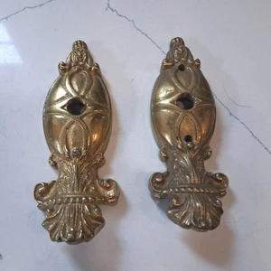 Antiguo llamador de puerta de latón barroco ornamentado vintage de 4,5" solo lote de 2 - Imagen 1 de 6