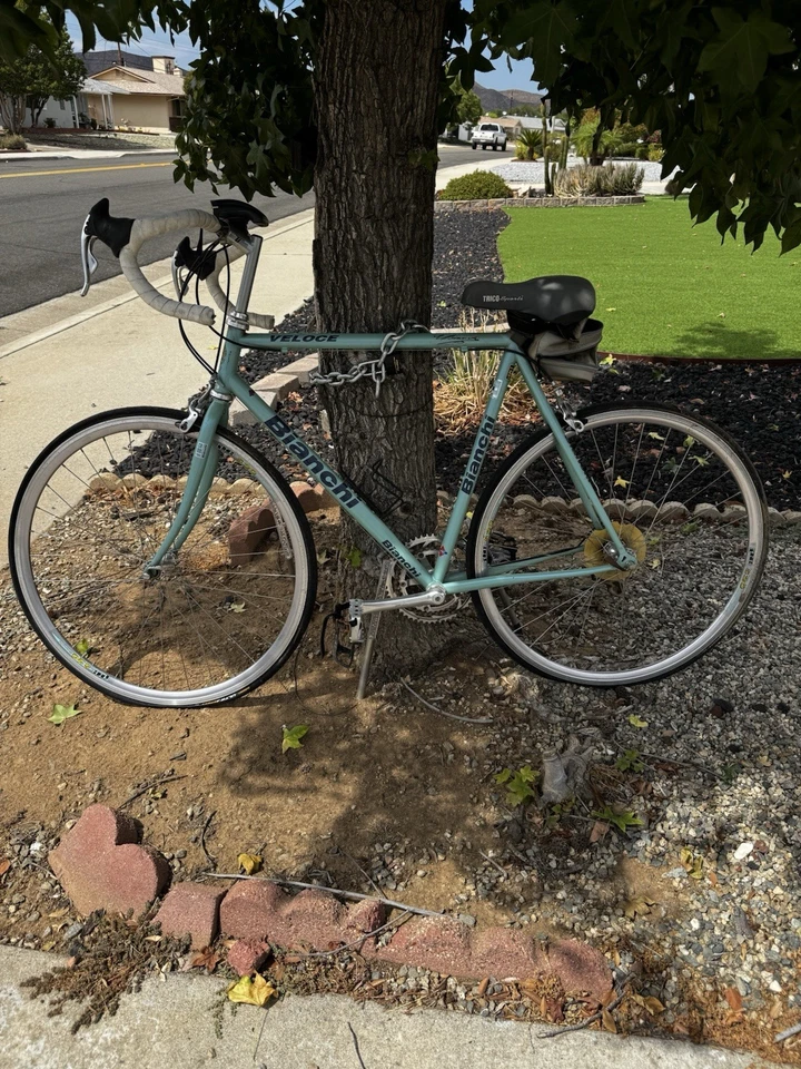 Bicicleta Blanchi Veloce Foto 1 de 1