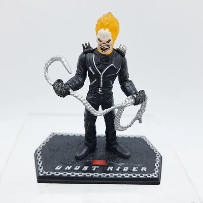 Figura suelta de acción Hasbro Ghost Rider de titanio serie Marvel con base Foto 1 de 4