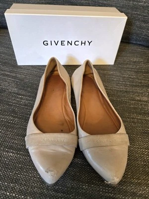 Pisos de ballet de cuero Napa beige Givenchy talla 40 EE. UU. 9 Foto 1 de 4