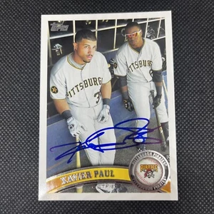 Tarjeta Topps 2011 firmada por Xavier Paul Pittsburgh Pirates #US124 ~ CERTIFICADO DE AUTENTICIDAD - Imagen 1 de 3