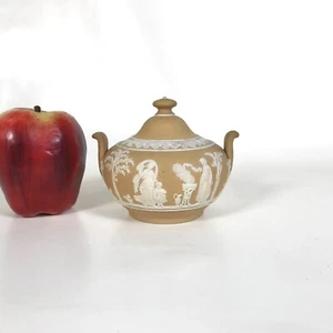 Ca. 1900 Wedgwood Yellow Dipped Jasperware Sugar Bowl - Picture 1 of 9