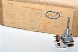 RFT Stereo / Tandem-Lautstärke-Potentiometer von RFT Typ TGL 11902, 2x 22 kOhm - Picture 1 of 13