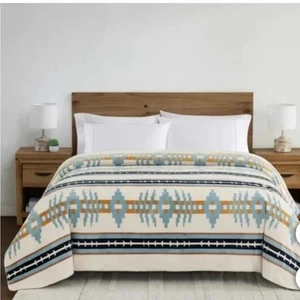 Pendleton Trail Ridge Twin Plush Ultra Soft Geometric Cream and Blue Blanket NWT - Picture 1 of 7