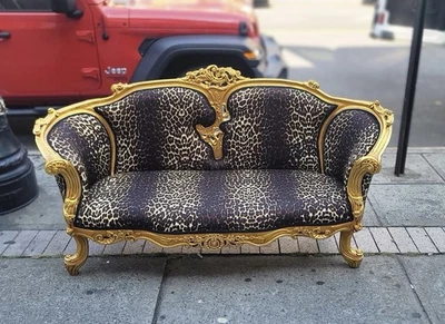 Sofá de leopardo hoja de oro Foto 1 de 4