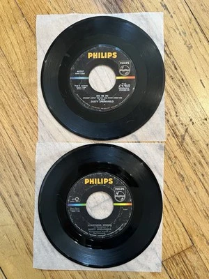 Dusty Springfield 45s Do Re Mi/Wishin’ And Hopin’, Something Special/Stay Awhile - Image 1 of 2