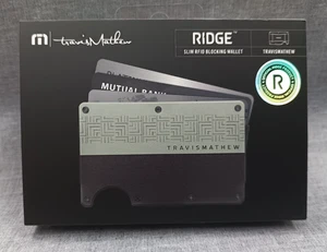 Travis Mathew The Ridge Wallet Brand New! - Picture 1 of 2