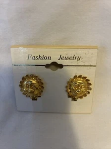 Vintage Gold Toned Sun Clip-On Earrings - Picture 1 of 10