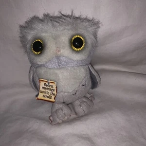 Harry Potter 2001 Messenger Owl Plush 4" - Imagen 1 de 2