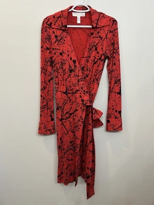 Diane von Furstenberg Vintage Women's Paint Splatter Red Silk Wrap Dress Size 6 - Image 1 of 4