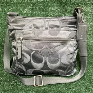 Coach Signature Getaway Nylon Akten Umhängetasche F77408 Grau - Bild 1 von 9