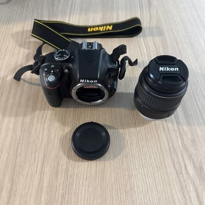 Nikon D3300 DSLR Camera with AF-S DX 18-55 VR Lens - Black - Image 1 of 4