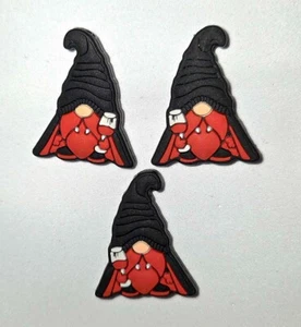Halloween Vampiro Gnomo Vino Silicona Goma Cuentas Focales Hágalo Usted Mismo Pluma Abalorios 3 piezas - Imagen 1 de 2