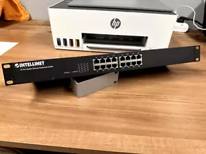 Intellinet 16-Port Gigabit Ethernet Switch RJ45 10/100/1000 Mbps - Foto 1 di 9