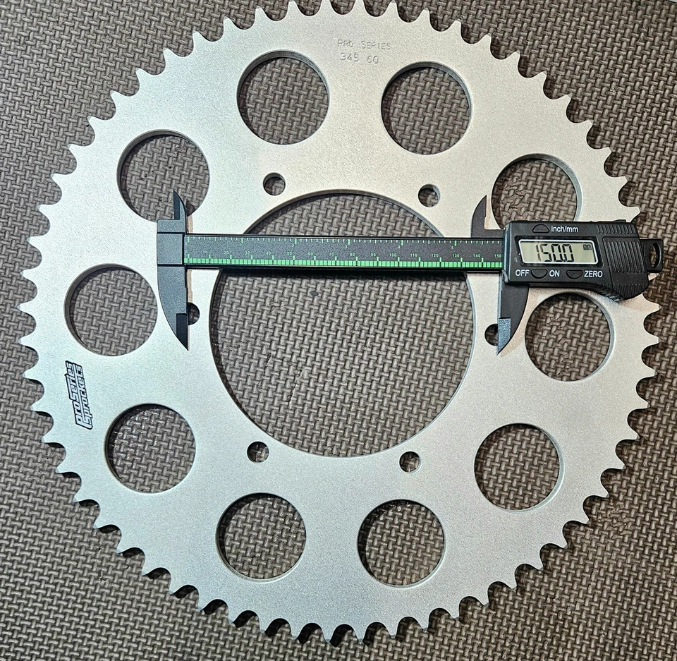 Roda dentada traseira Yamaha – Passo 525 – 6 parafusos – Compatível com FZ8 / FZ09 / MT07 / FZ1 / FZ6 - Imagem 1 de 4