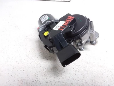 2021 BMW X5 Windshield Wiper Motor OEM ID 61618739979 - Image 1 of 4