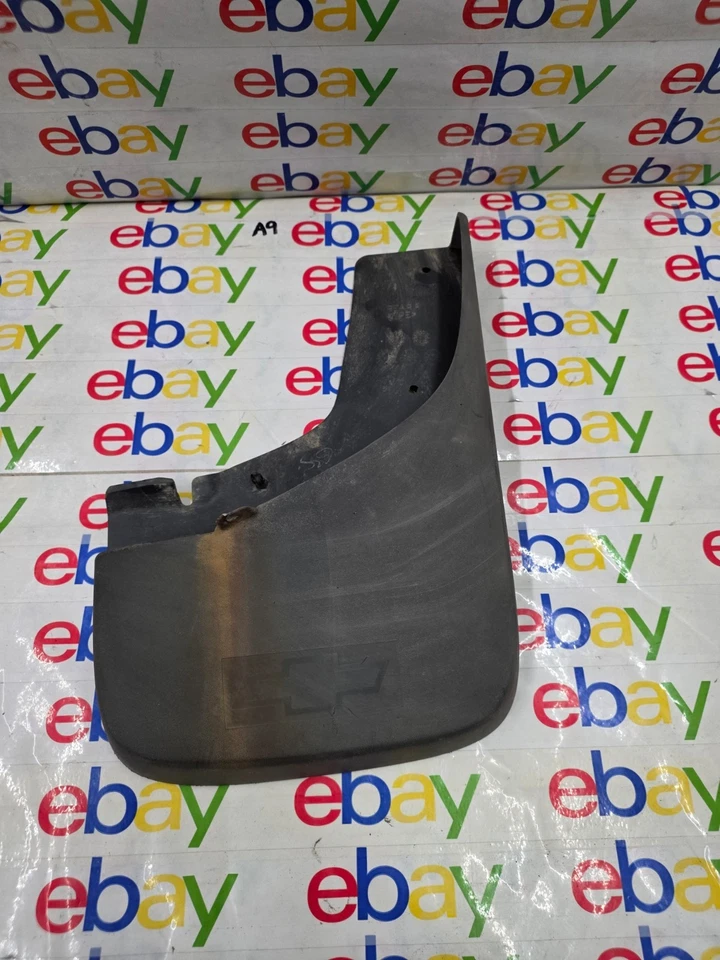 04-12 CHEVY COLORADO GUARDABARROS TRASERO DERECHO GUARDABARROS PROTECTOR CONTRA SALPICADURAS TEXTURA OEM Foto 1 de 4