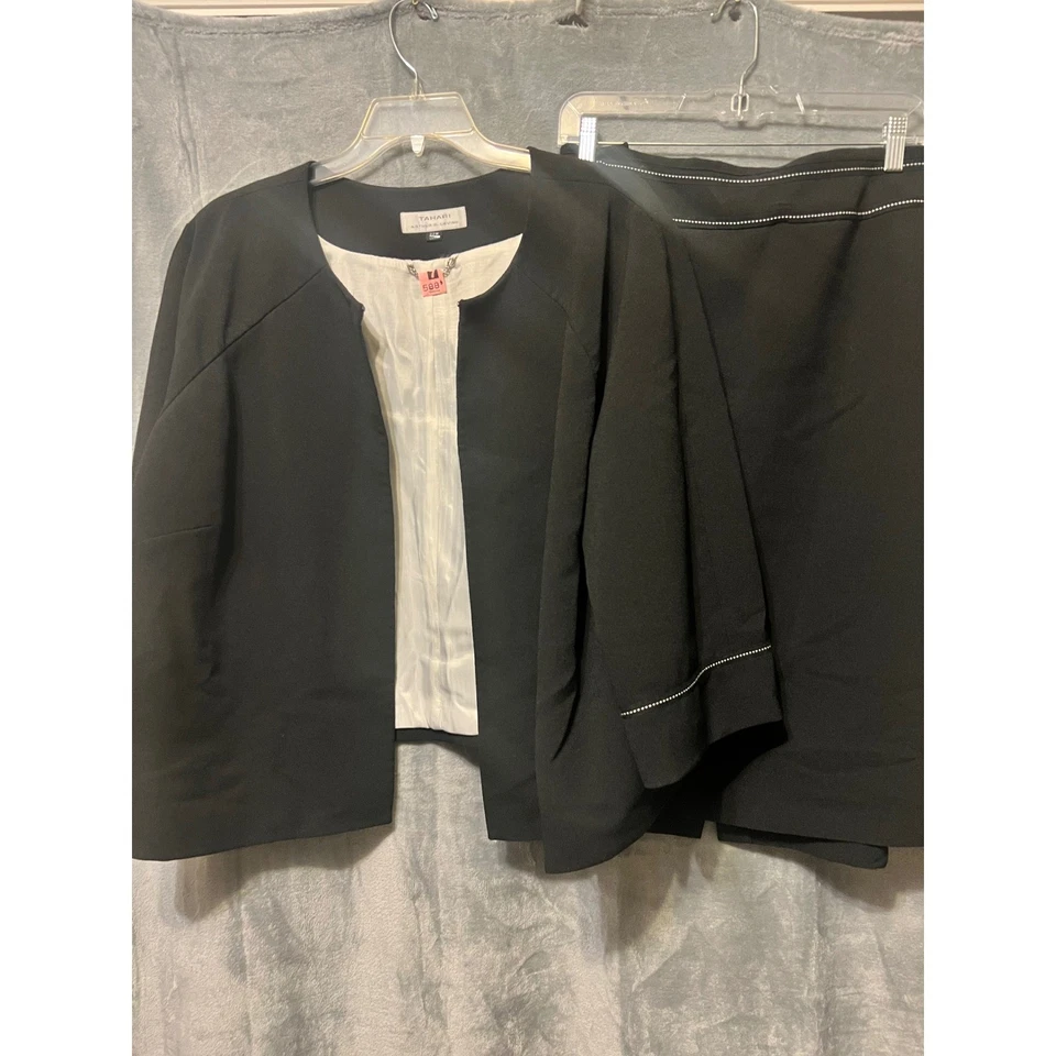 Tahari 22W Black Skirt Suit Set Jacket & Skirt Trim Detail Plus Size Career Wear - Image 1 of 4