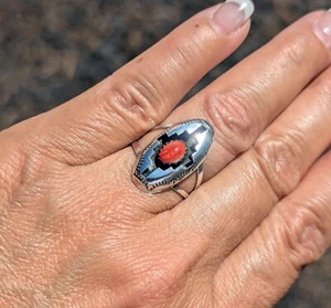 Navajo Shadow Box Red Spiny Oyster Ring Sterling Silver Handmade Jewelry Sz 7US - Picture 1 of 8