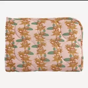 Brandneu in Originalverpackung Kate Quinn Lily klassischer Kreisquilt NEU - Bild 1 von 3