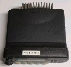 Motorola CDM1550LS+ 440-517 MHz 30 Watts 255 Ch. Latest Firmware R05.10.04 Tuned - Zdjęcie 1 z 15