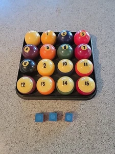 Vintage 30er Jahre Bakelit Pool/Billardkugel 15er Set plus Queueball und Halter - Bild 1 von 4